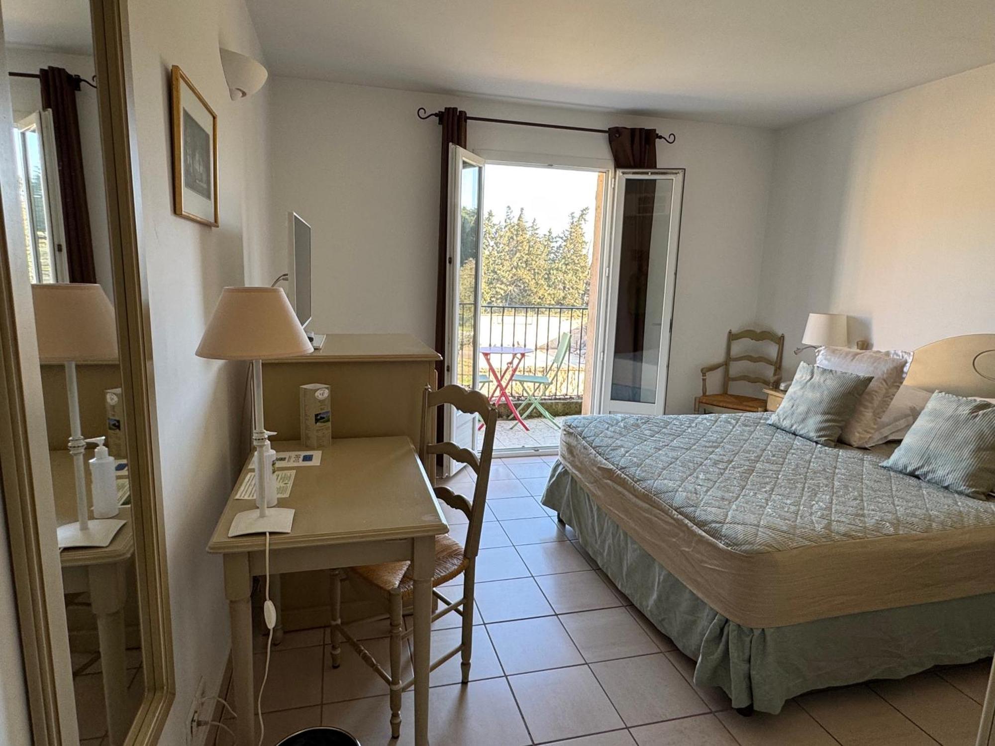 Hotel Terriciae Aux Portes De Maussane Les Alpilles Екстериор снимка