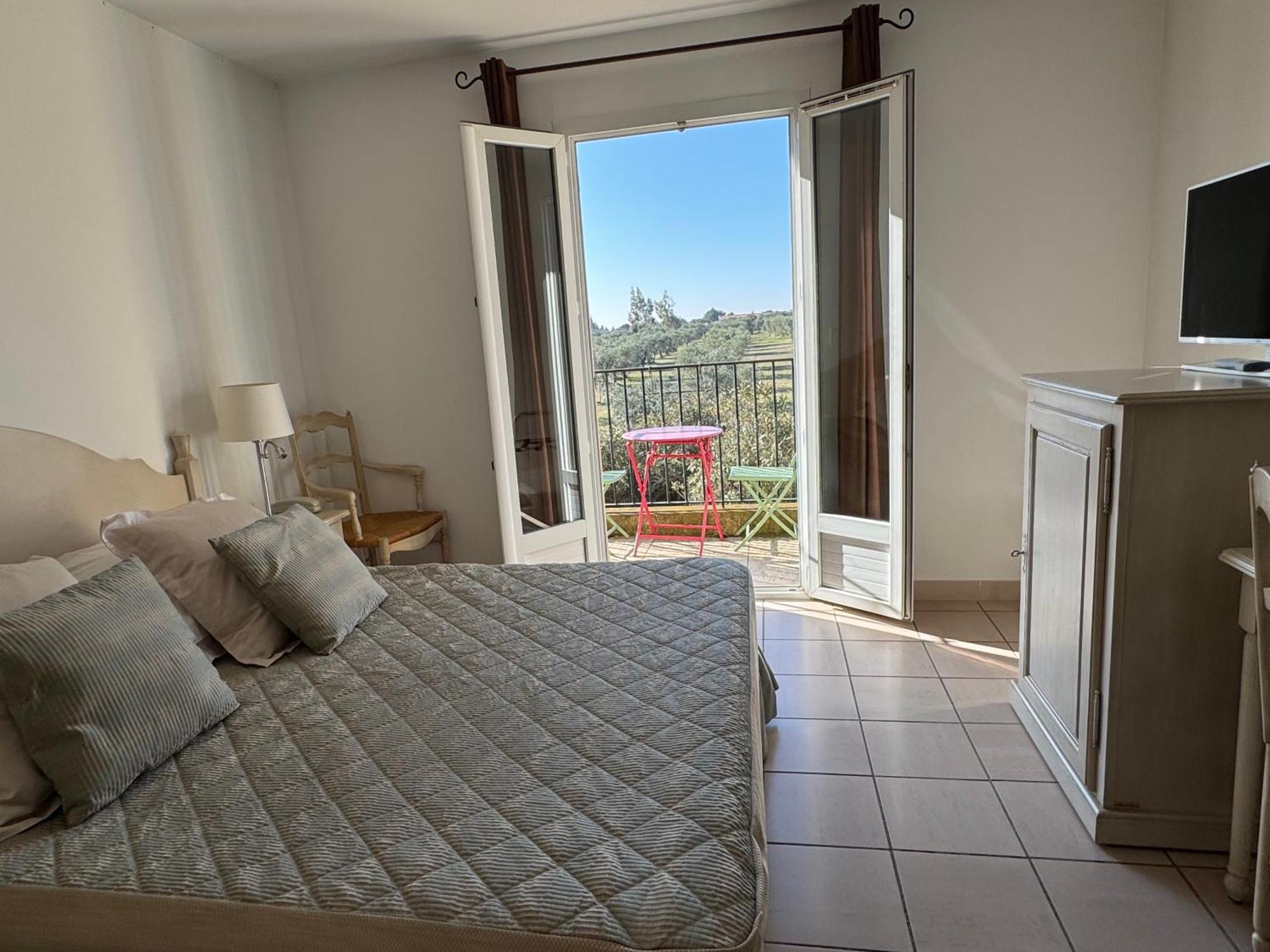 Hotel Terriciae Aux Portes De Maussane Les Alpilles Екстериор снимка
